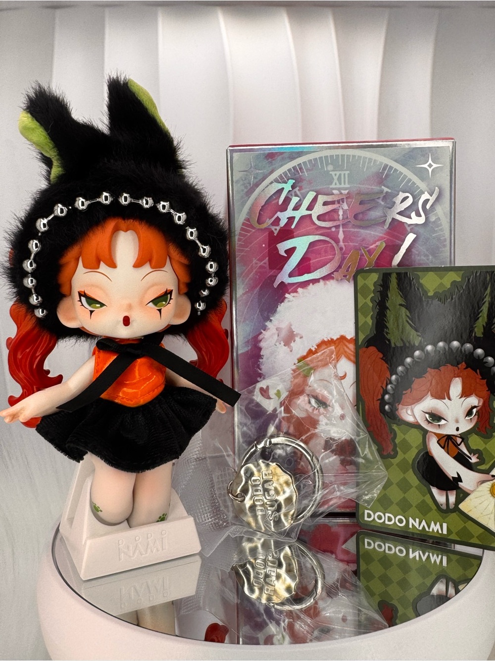 NAMI Cheers Day Series Figures